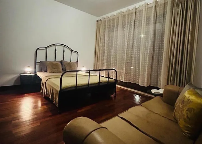 Πανσιόν 5ps House *